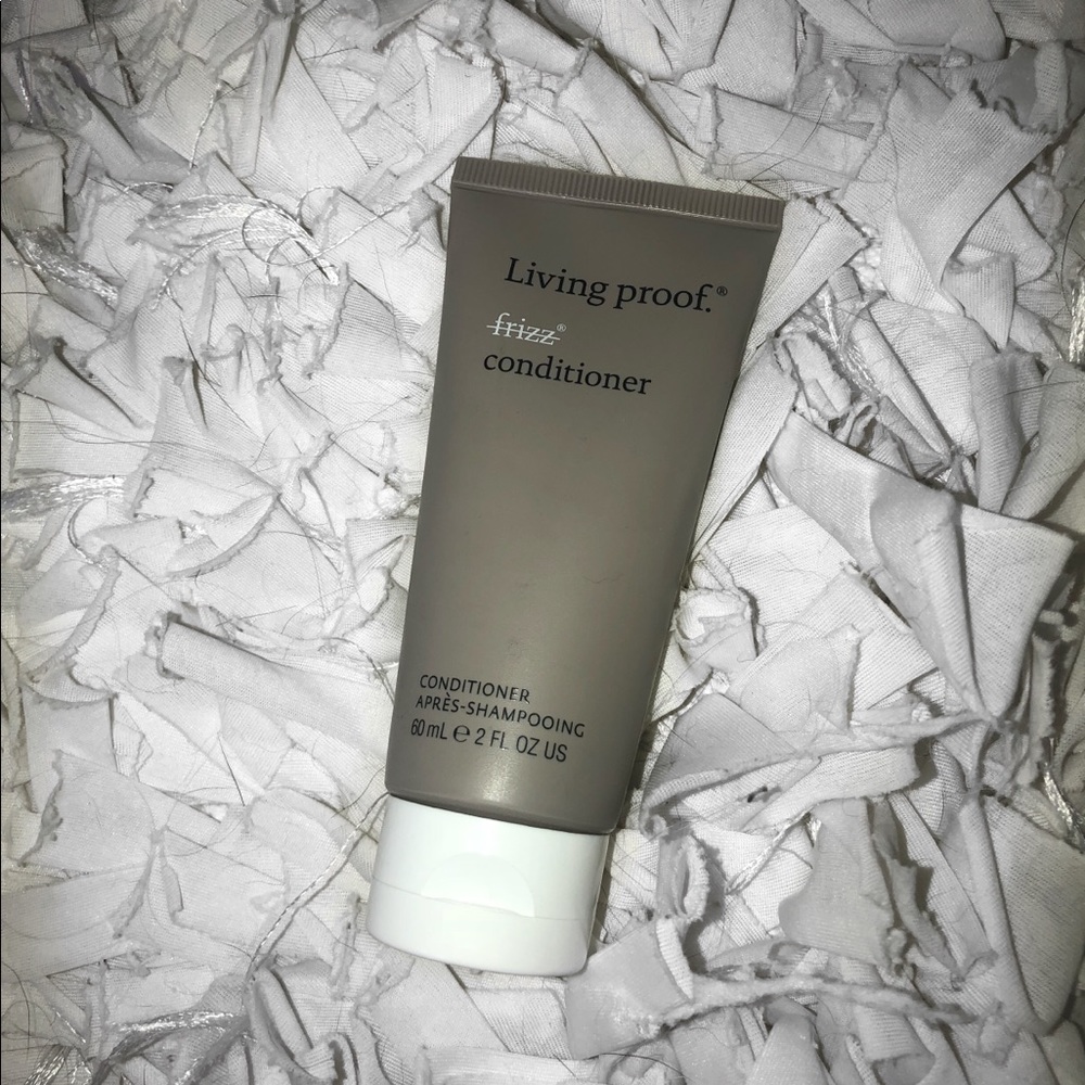 Living proof no frizz conditioner. 2 oz